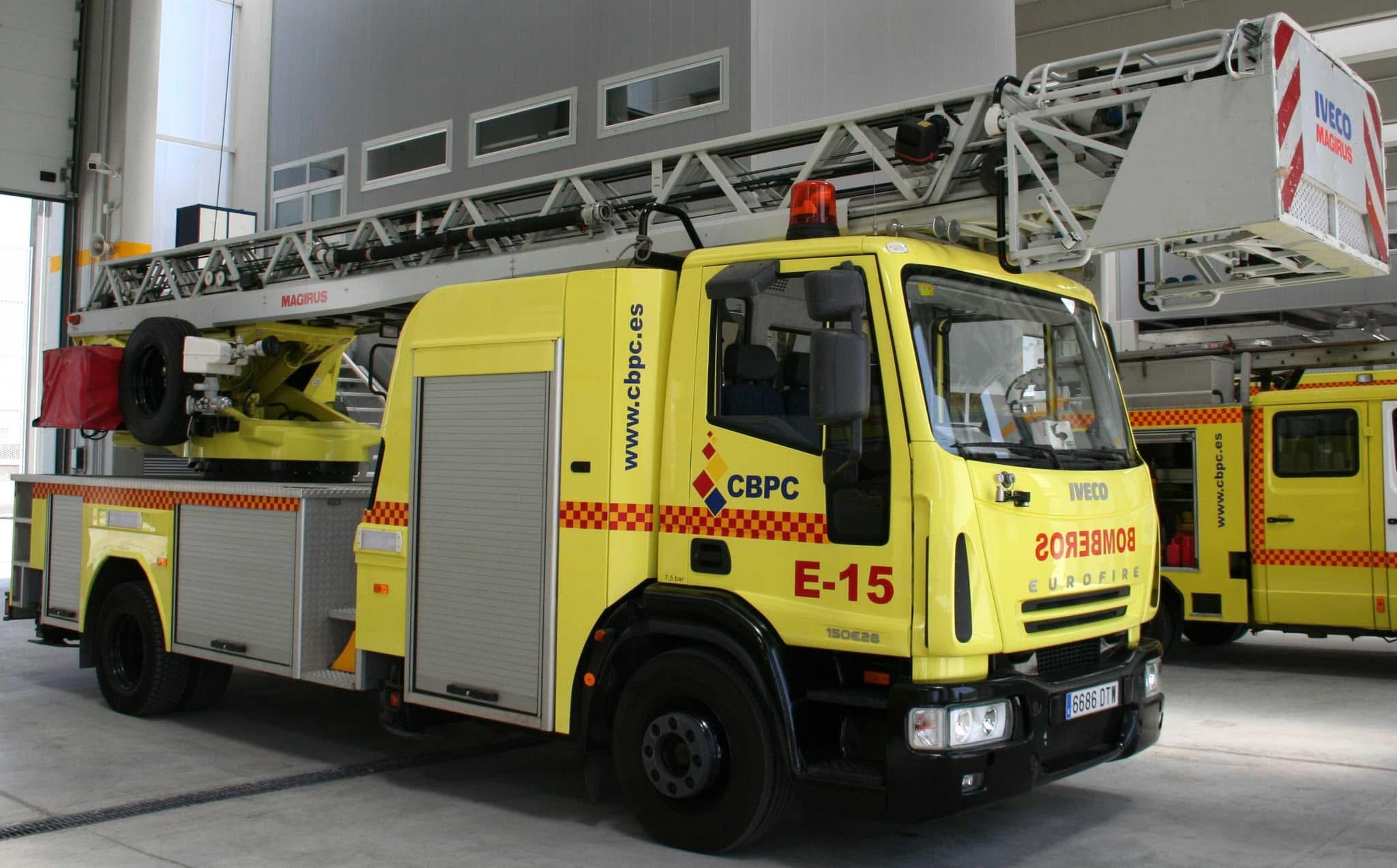 Las tres nuevas autoescalas de 42 metros para el Consorcio de Bomberos de Cádiz ya están adjudicadas